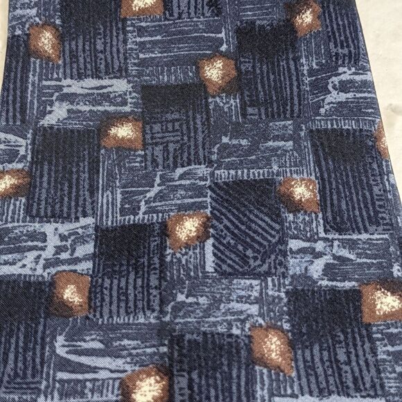 Vintage Men's 100% Italian Silk Abstract Squares Motif Tie - Picture 8 of 12
